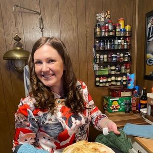 Meet your Posher, Dana